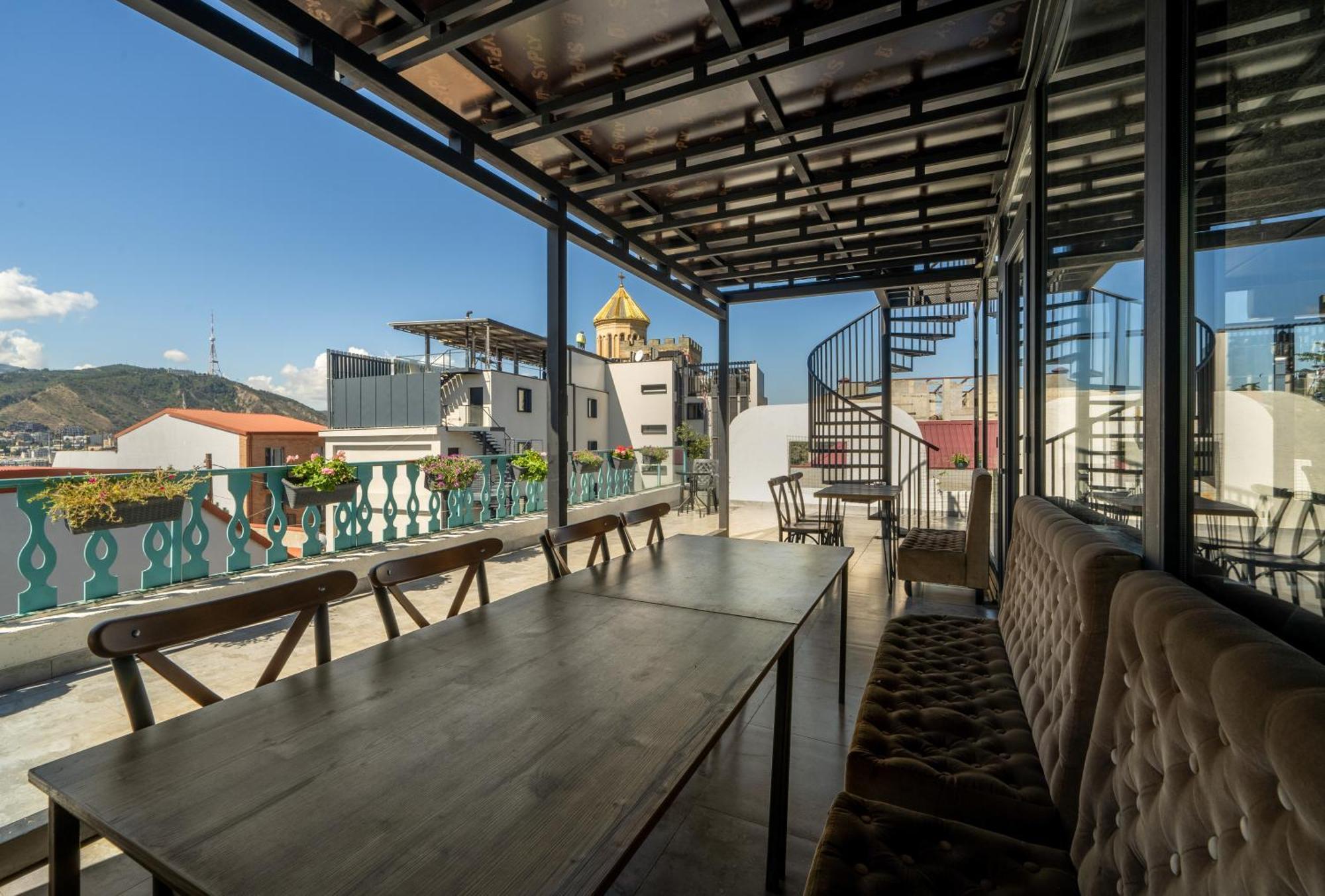 Hotel Tato & Coworking Space Tbilissi Extérieur photo
