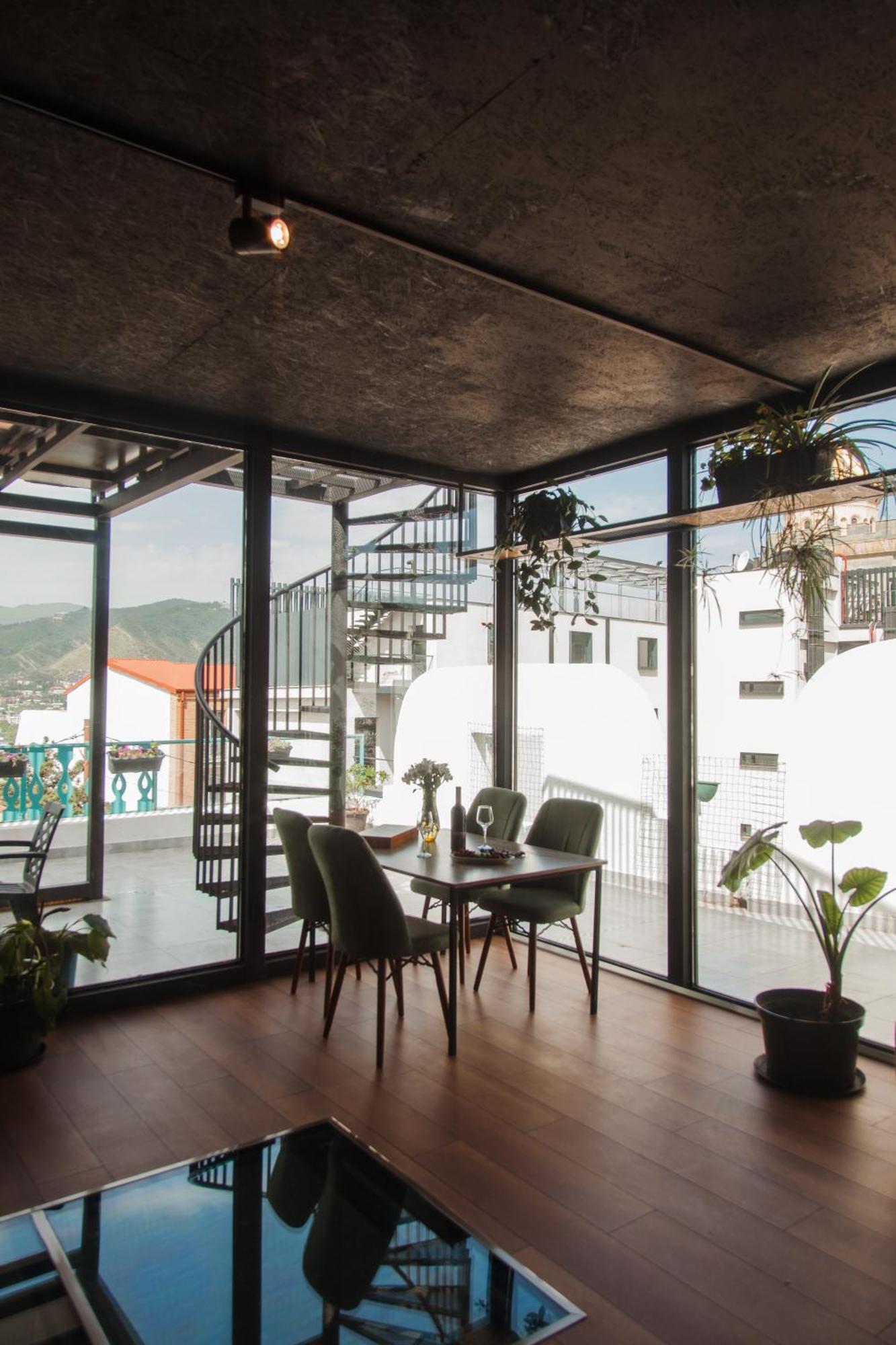 Hotel Tato & Coworking Space Tbilissi Extérieur photo