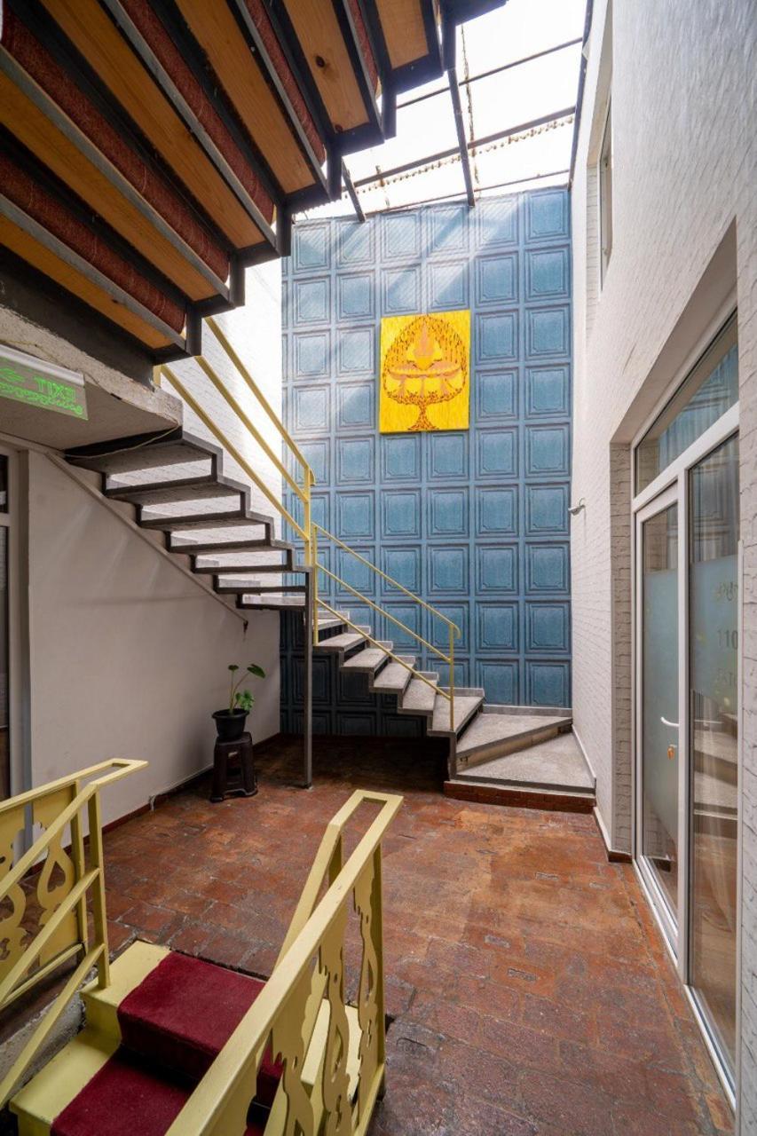 Hotel Tato & Coworking Space Tbilissi Extérieur photo