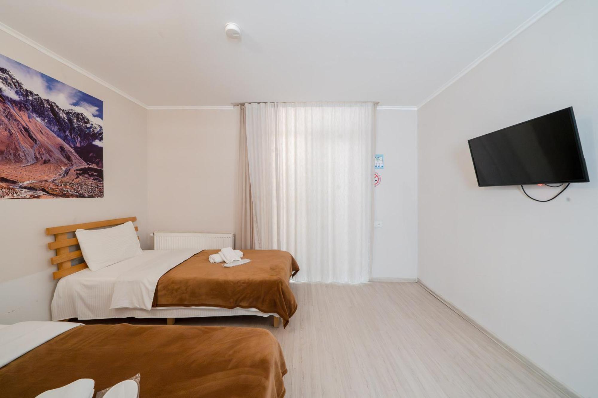 Hotel Tato & Coworking Space Tbilissi Extérieur photo